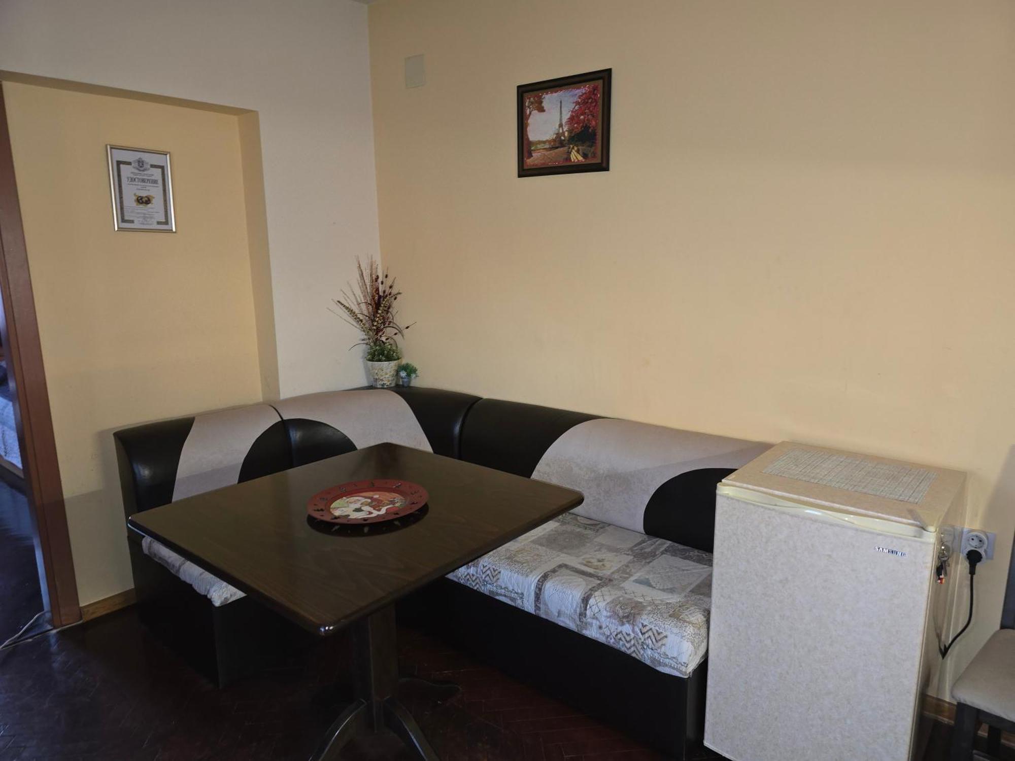 Comfort Apartment Vt 大特尔诺沃 外观 照片