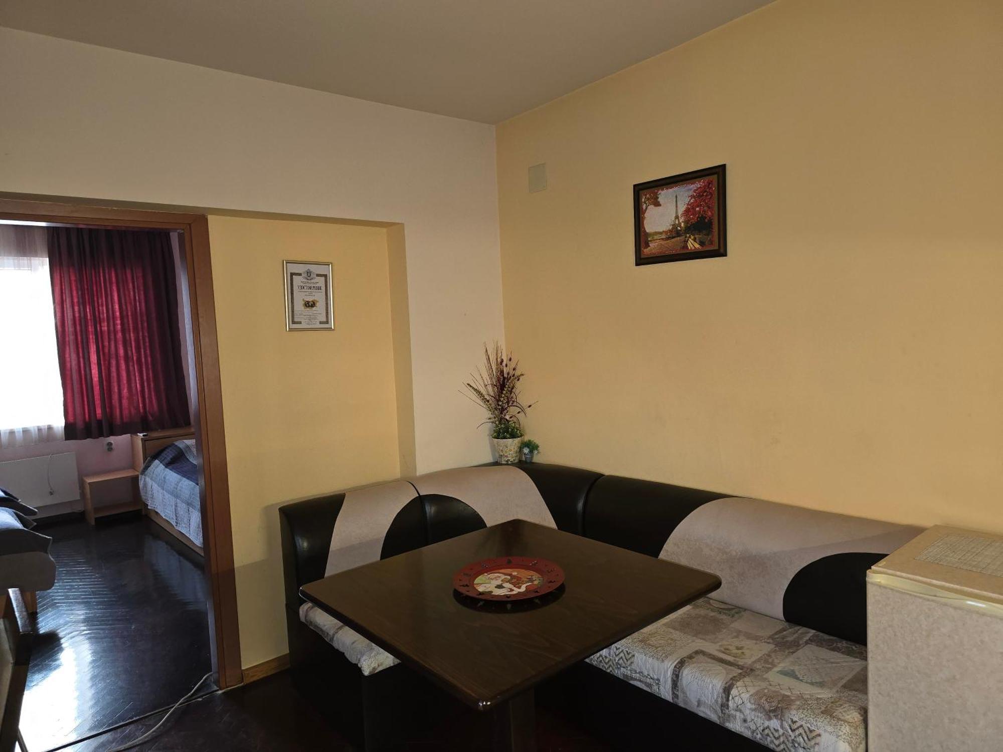 Comfort Apartment Vt 大特尔诺沃 外观 照片