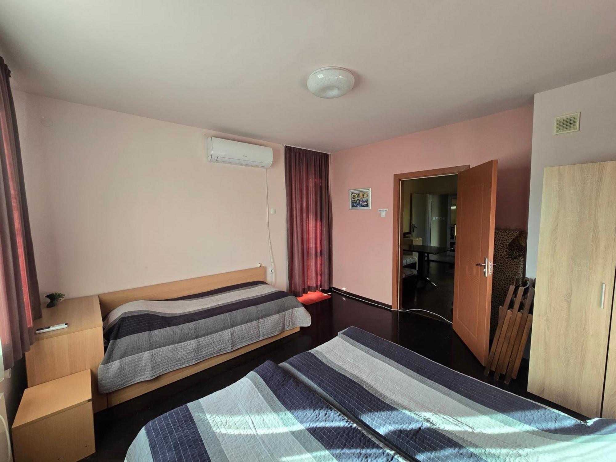 Comfort Apartment Vt 大特尔诺沃 外观 照片