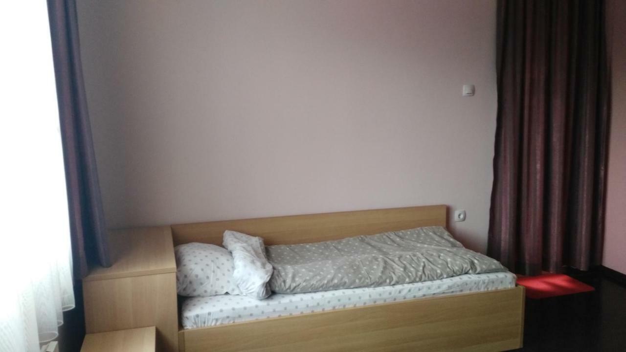 Comfort Apartment Vt 大特尔诺沃 外观 照片
