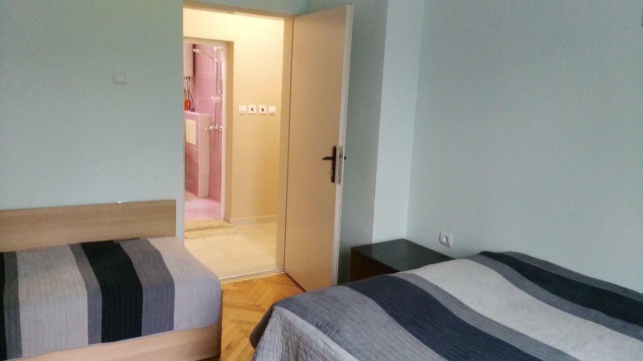 Comfort Apartment Vt 大特尔诺沃 外观 照片