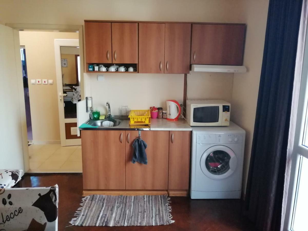 Comfort Apartment Vt 大特尔诺沃 外观 照片