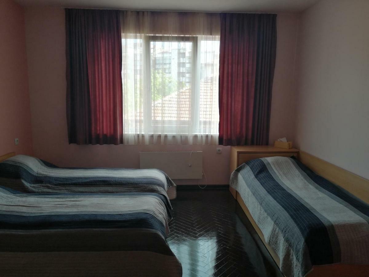 Comfort Apartment Vt 大特尔诺沃 外观 照片